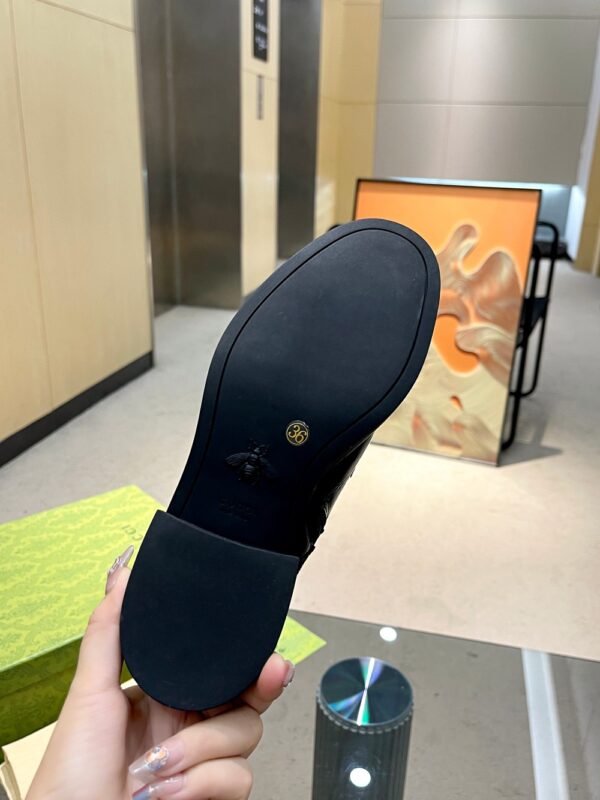 GUCCI WOMEN’S BOOTS - Image 9