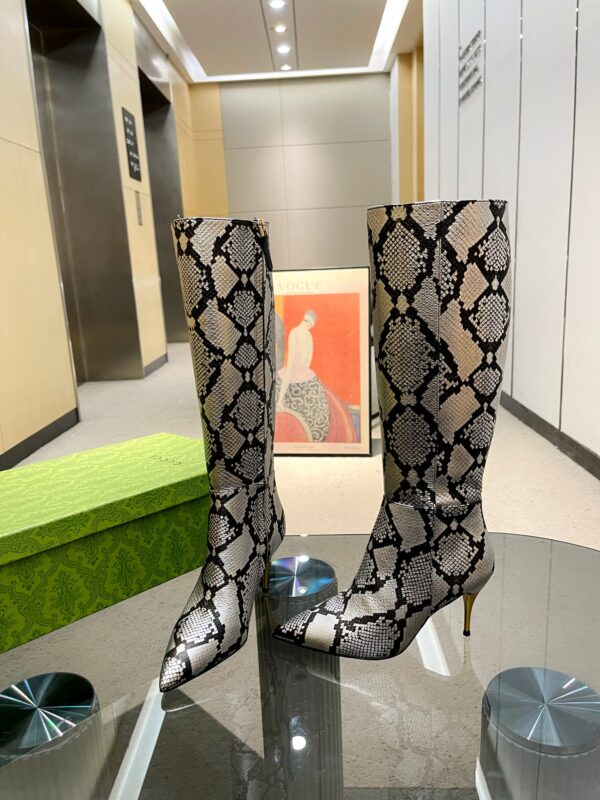 GUCCI WOMEN’S BOOTS - Image 4