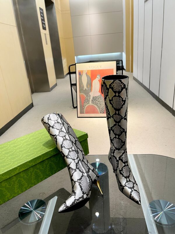 GUCCI WOMEN’S BOOTS - Image 5