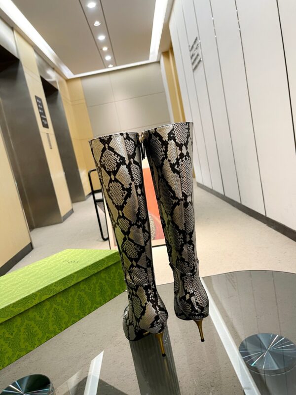 GUCCI WOMEN’S BOOTS - Image 9