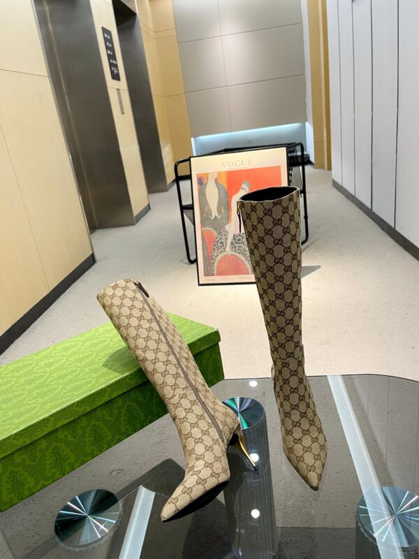 GUCCI WOMEN’S BOOTS - Image 6