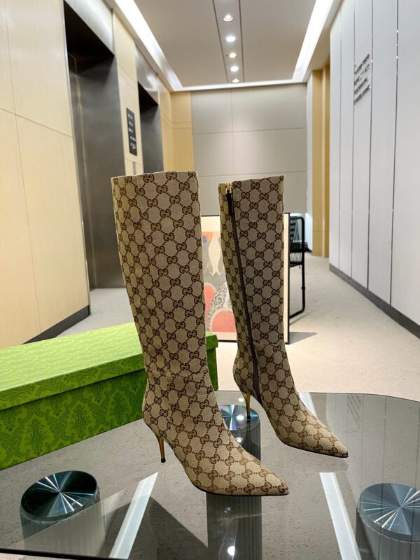 GUCCI WOMEN’S BOOTS - Image 7