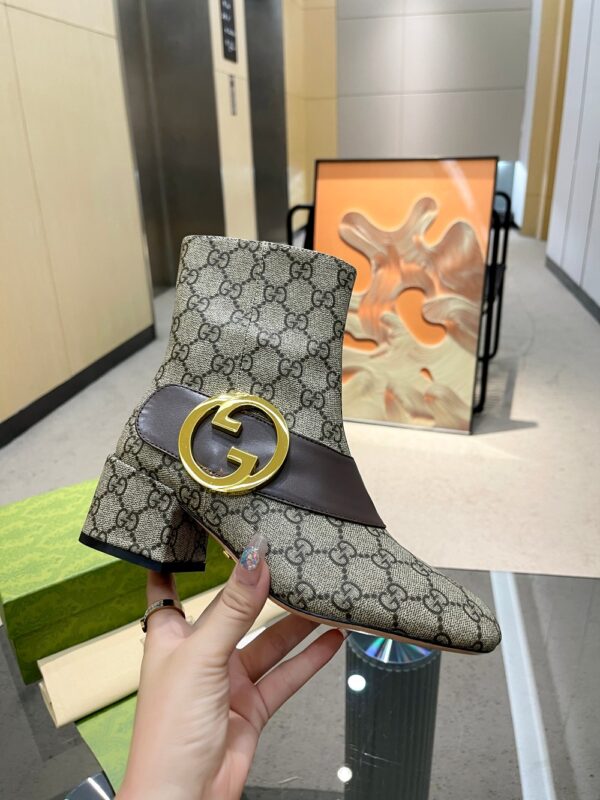 GUCCI WOMEN’S BOOTS - Image 2