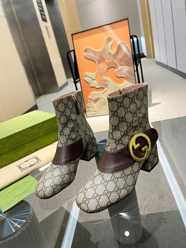 GUCCI WOMEN’S BOOTS - Image 8