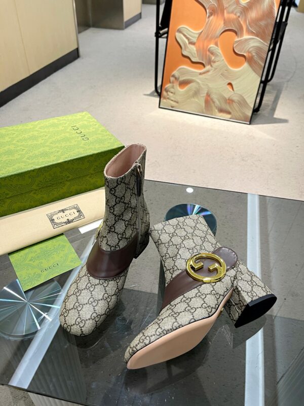GUCCI WOMEN’S BOOTS - Image 9