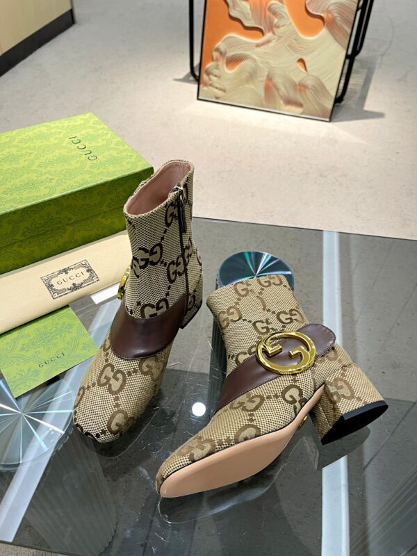 GUCCI WOMEN’S BOOTS - Image 8