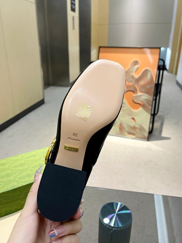 GUCCI WOMEN’S BOOTS - Image 3