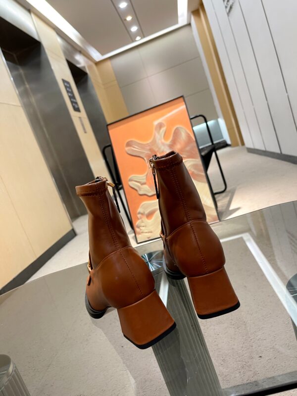 GUCCI WOMEN’S BOOTS - Image 7