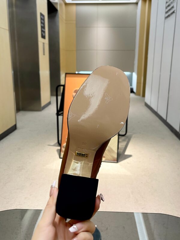 GUCCI WOMEN’S BOOTS - Image 6