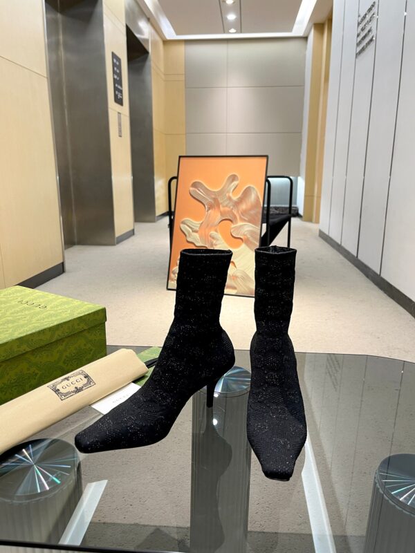 GUCCI WOMEN’S BOOTS - Image 7