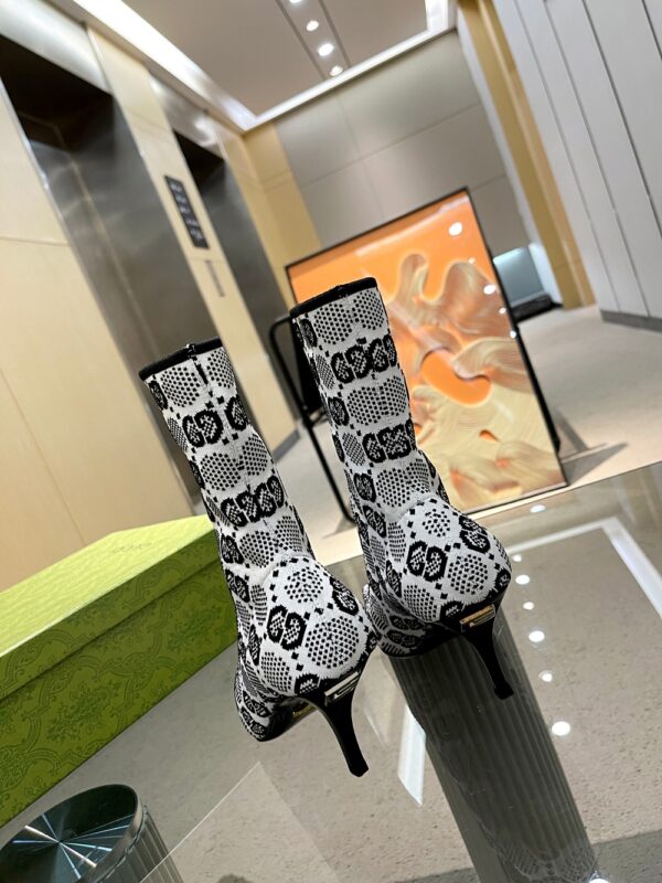 GUCCI WOMEN’S BOOTS - Image 3