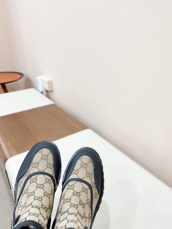 GUCCI WOMEN’S BOOTS - Image 3