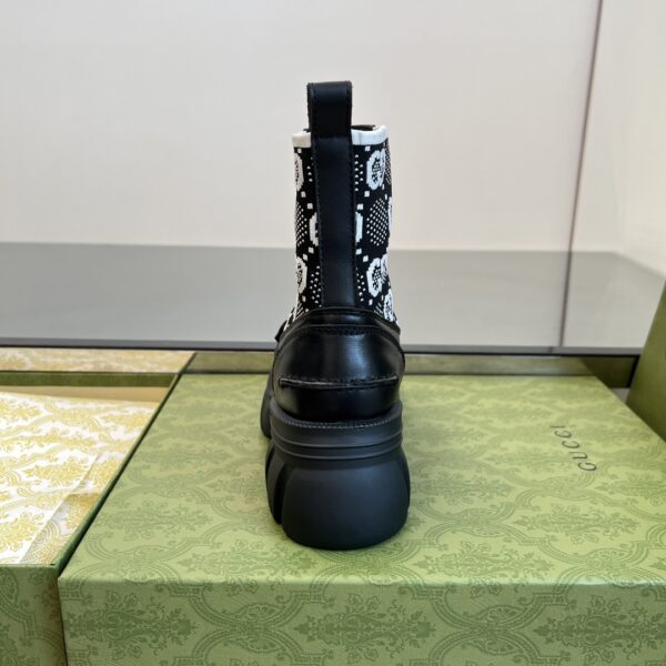 GUCCI WOMEN’S BOOTS - Image 10