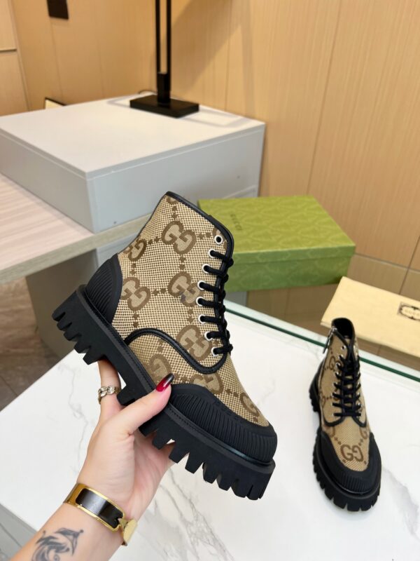 GUCCI WOMEN’S BOOTS - Image 2
