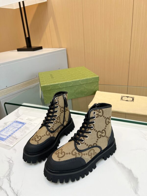 GUCCI WOMEN’S BOOTS - Image 4