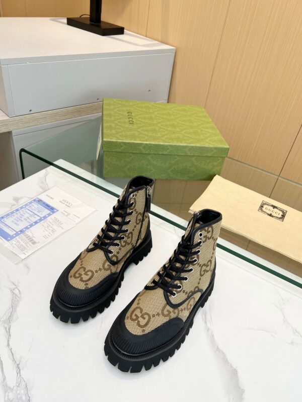 GUCCI WOMEN’S BOOTS - Image 6