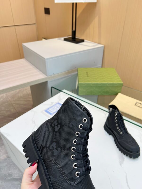 GUCCI WOMEN’S BOOTS - Image 6
