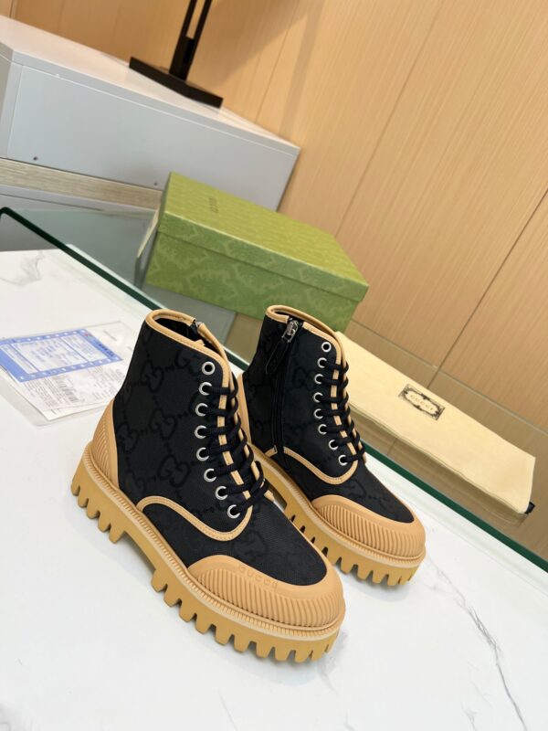 GUCCI WOMEN’S BOOTS - Image 9