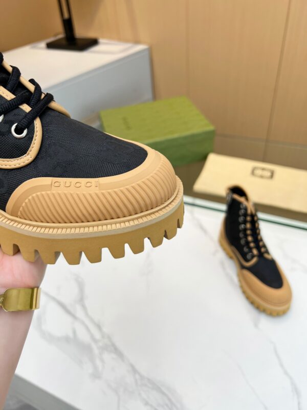 GUCCI WOMEN’S BOOTS - Image 3