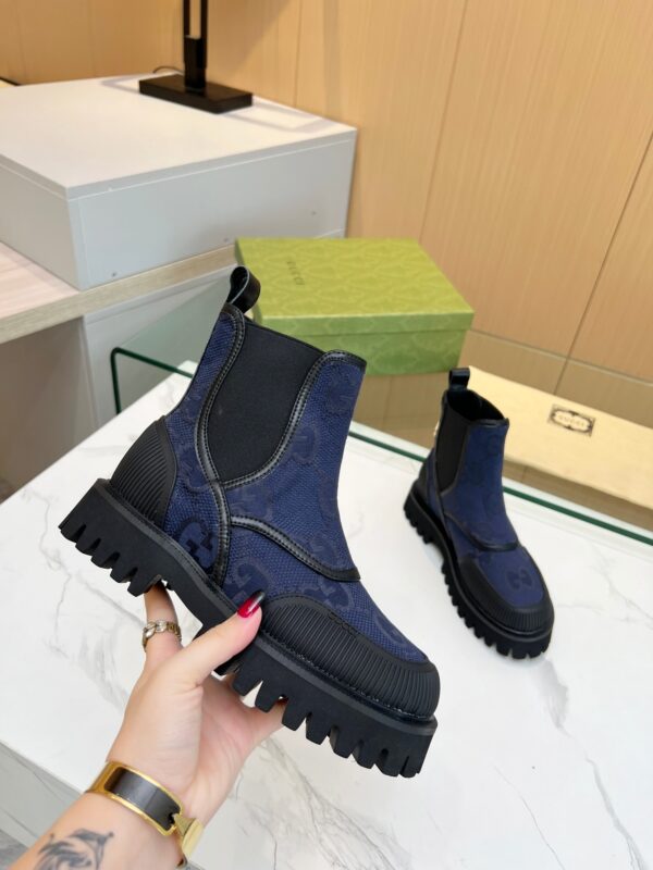 GUCCI WOMEN’S BOOTS - Image 8