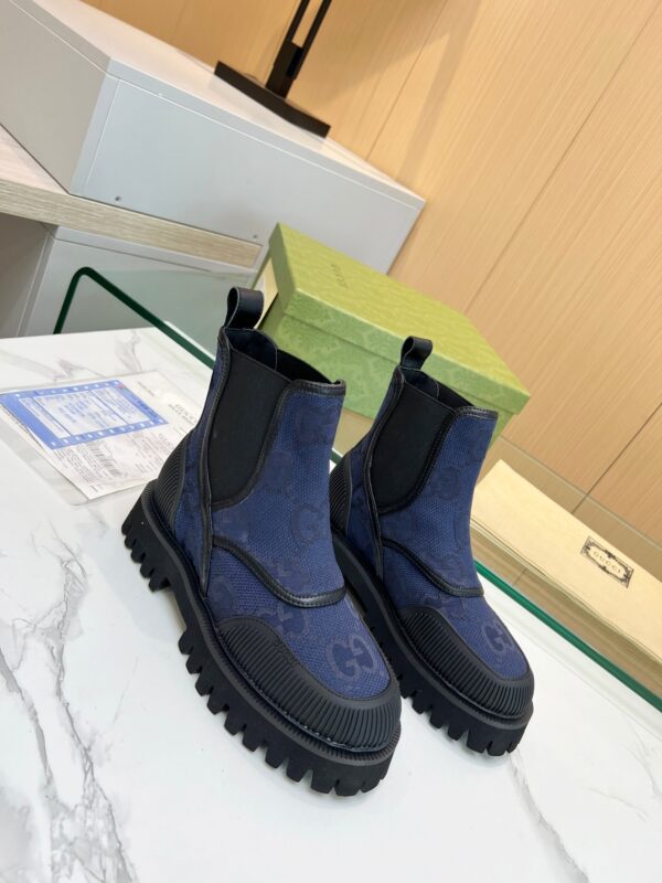 GUCCI WOMEN’S BOOTS - Image 7
