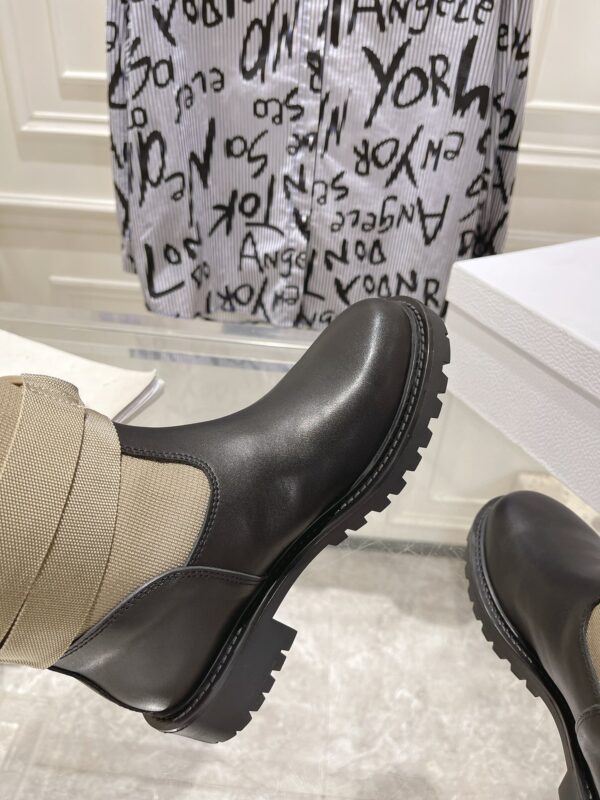 DIOR WOMEN’S BOOTS - Image 9