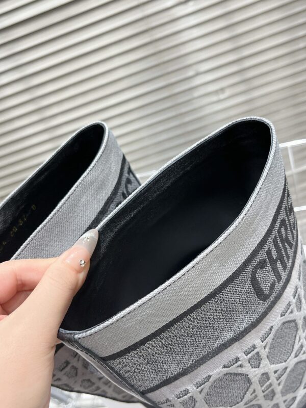 DIOR WOMEN’S BOOTS - Image 10