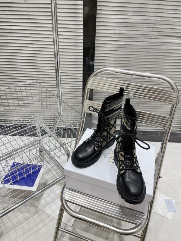 DIOR WOMEN’S BOOTS - Image 3