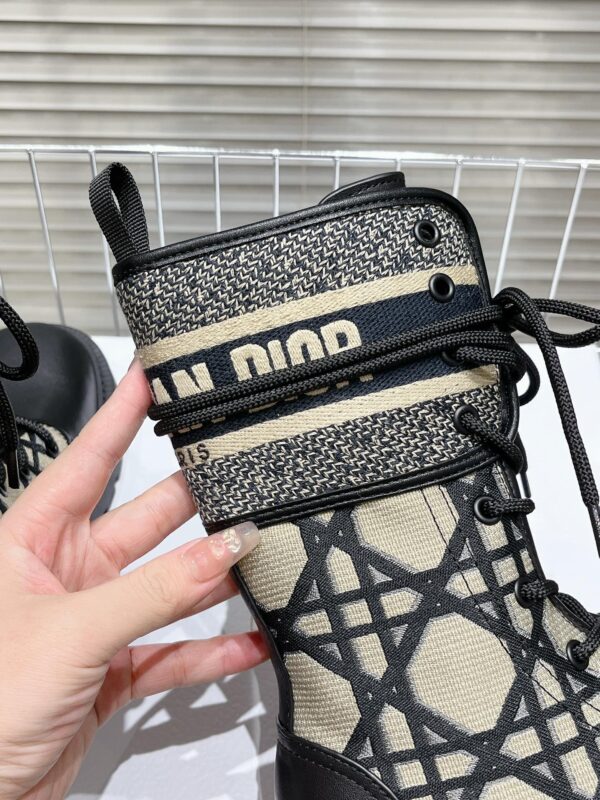 DIOR WOMEN’S BOOTS - Image 9
