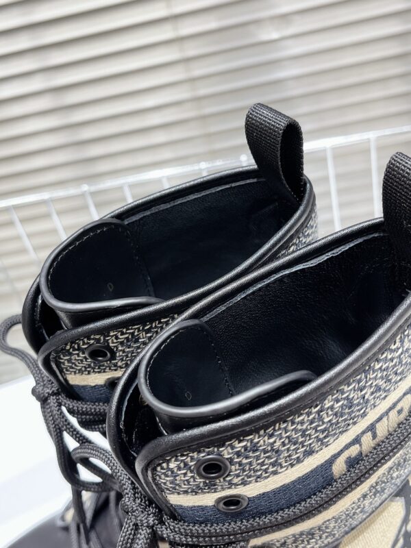 DIOR WOMEN’S BOOTS - Image 10