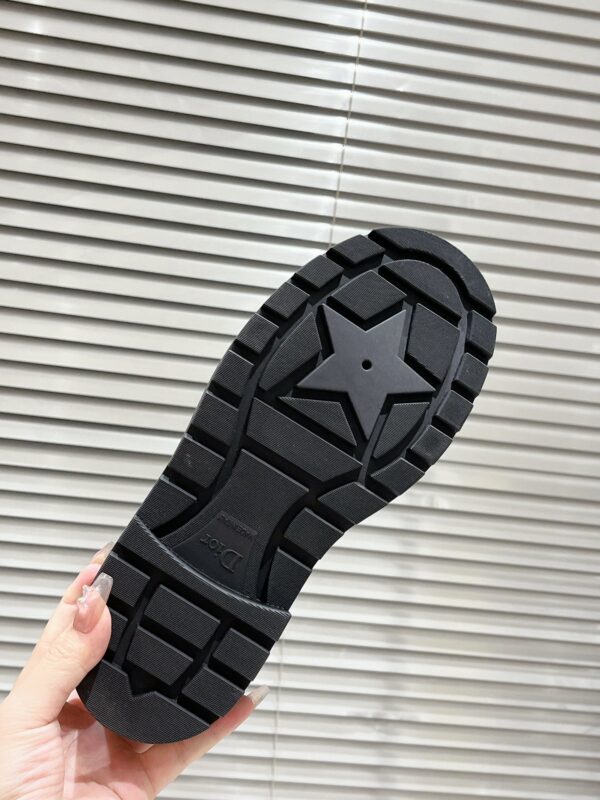 DIOR WOMEN’S BOOTS - Image 9