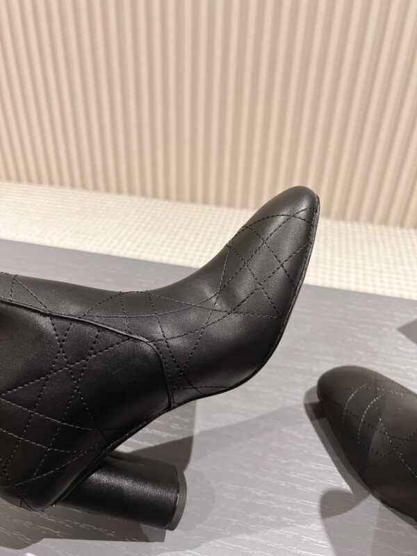 DIOR WOMEN’S BOOTS - Image 7