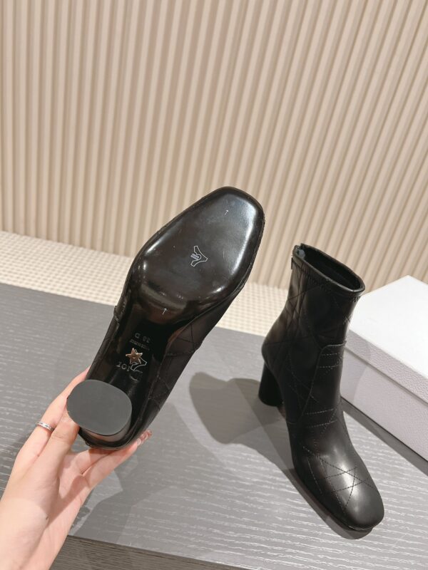 DIOR WOMEN’S BOOTS - Image 10