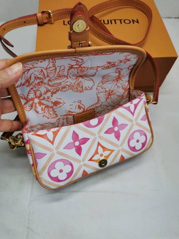 LOUIS VUITTON NANO DIANE BAG MONOGRAM CANVAS CORAL 20CM - Image 3