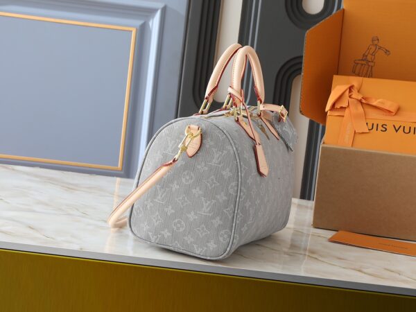 LOUIS VUITTON SPEEDY BANDOULIÈRE 30 MONOGRAM DENIM GREY - Image 3