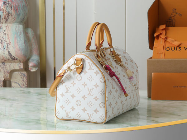 LV  MONOGRAM DUNE SPEEDY SOFT 30 LUCKY  M15108 - Image 2