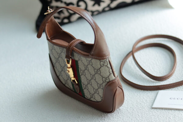 GUCCI MINI HOBO BAG IN GG SUPREME CANVAS - Image 3