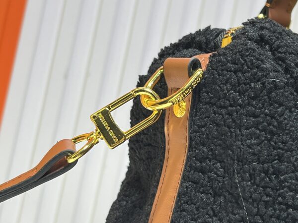 LOUIS VUITTON MONOGRAM TEDDY SPEEDY BANDOULIERE - Image 4