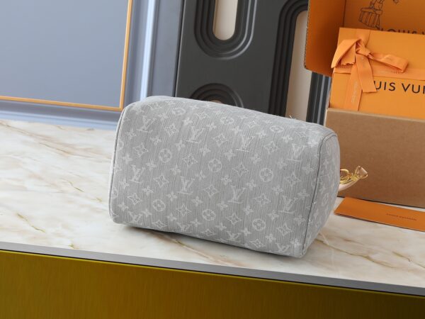 LOUIS VUITTON SPEEDY BANDOULIÈRE 30 MONOGRAM DENIM GREY - Image 5