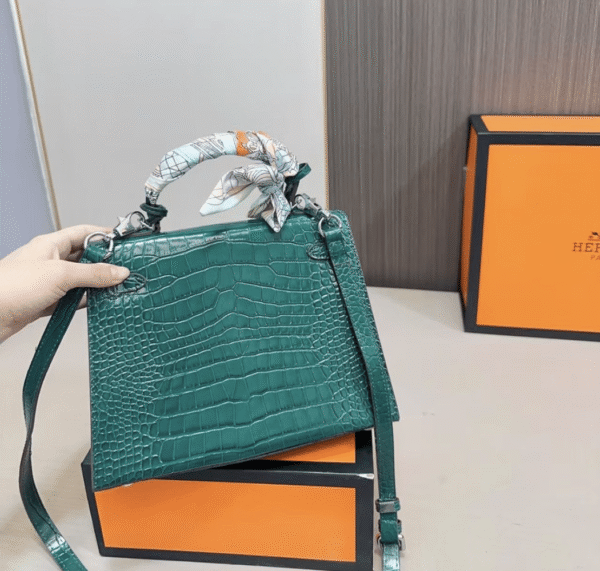 HERMÈS KELLY 25 ALLIGATOR VERT EMERALD - Image 4
