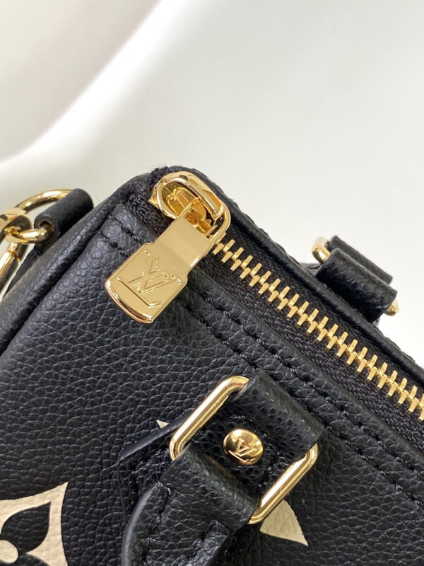 LOUIS VUITTON SPEEDY BANDOULIÈRE BAG ‘BLACK BEIGE’ - Image 6