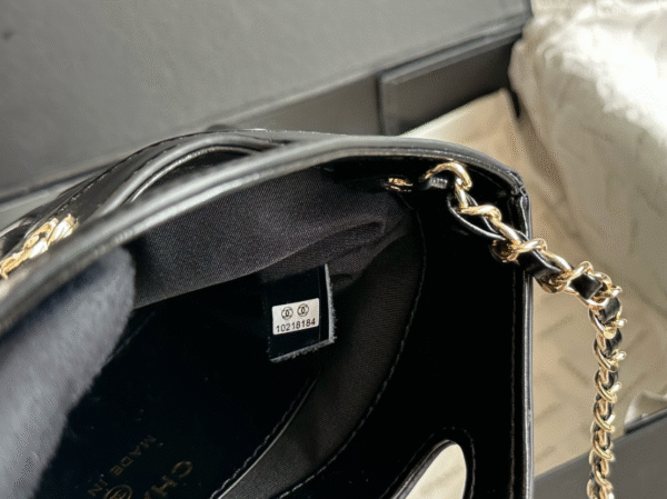 CHANEL BLACK QUILTED LAMBSKIN CLUTCH WITH CHAIN PALE GOLD HARDWARE - Image 7
