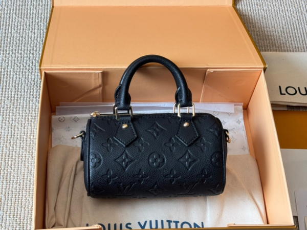 LOUIS VUITTON NANO SPEEDY HANDBAG BLACK MONOGRAM - Image 4