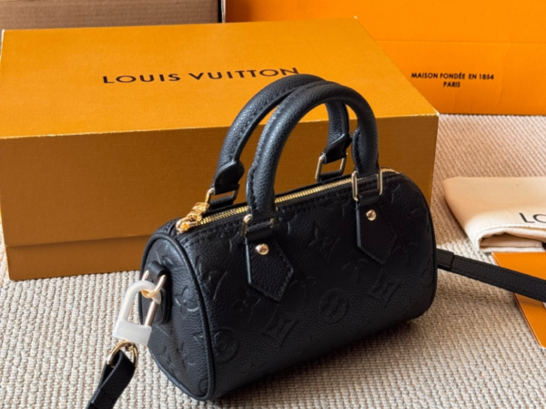 LOUIS VUITTON NANO SPEEDY HANDBAG BLACK MONOGRAM - Image 5