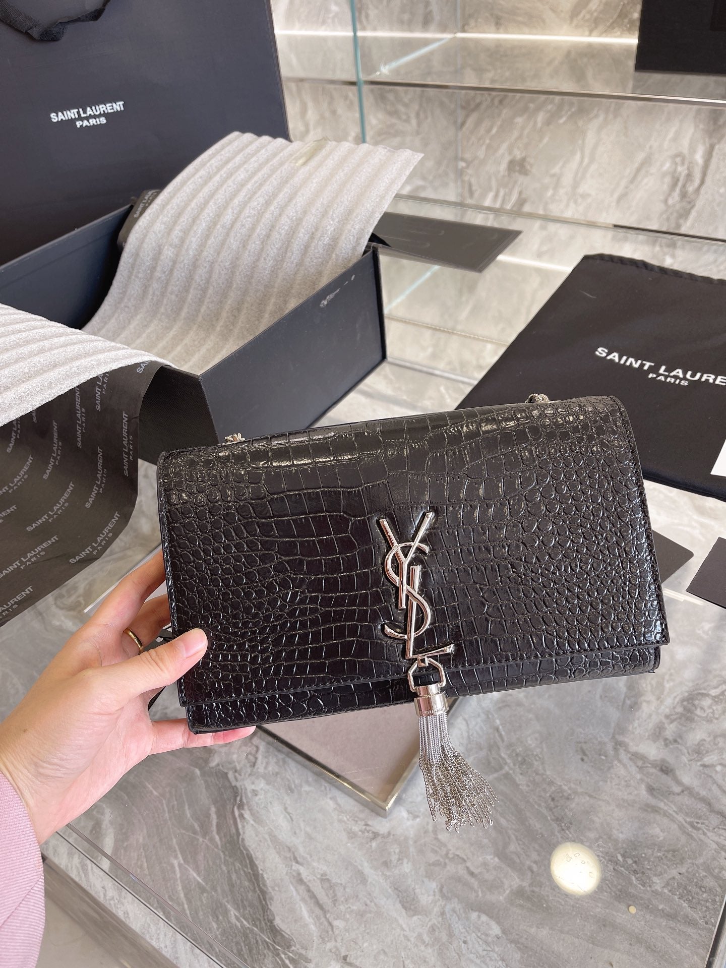 SAINT LAURENT KATE CHAIN BAG - Image 5