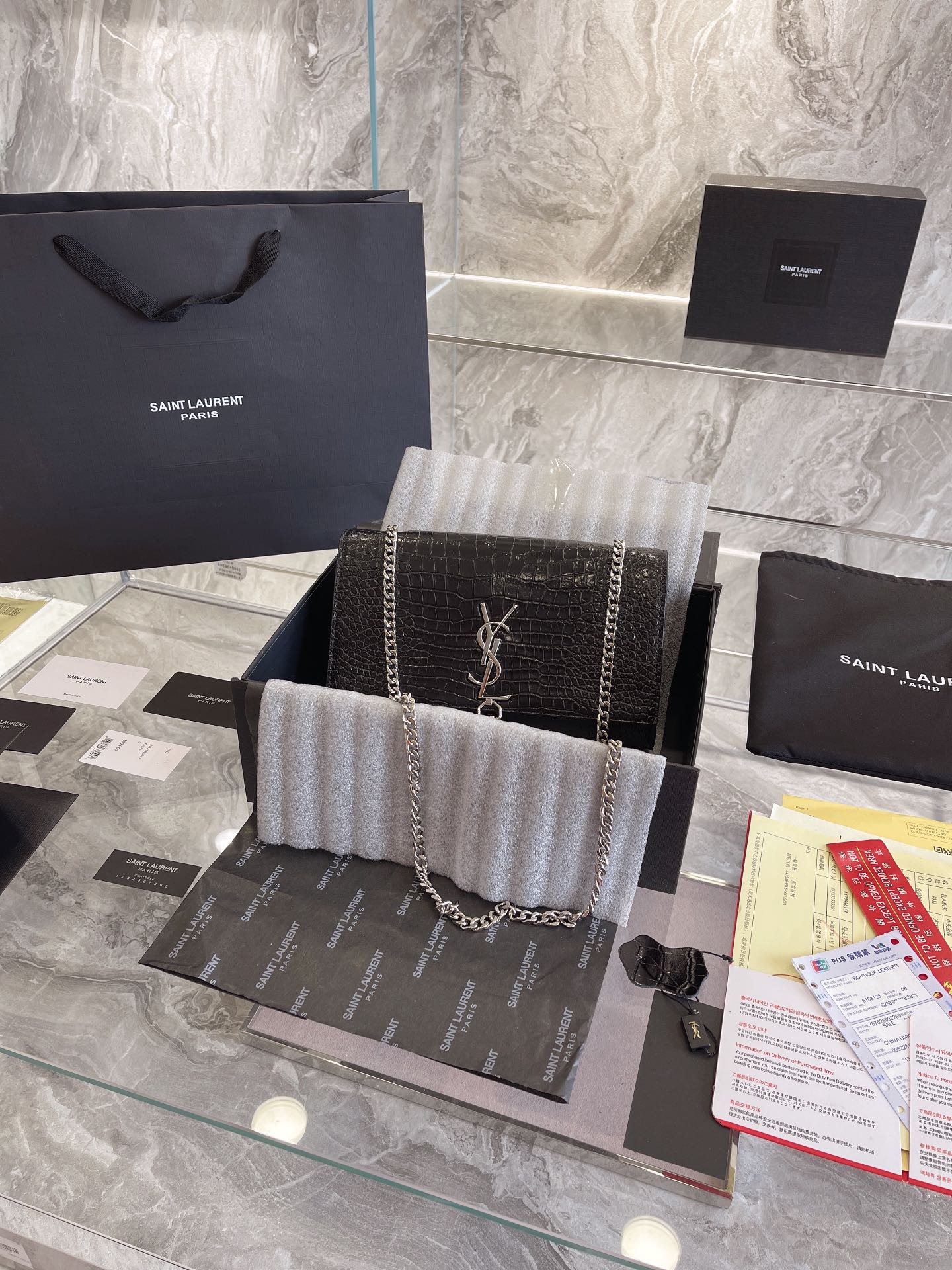 SAINT LAURENT KATE CHAIN BAG - Image 8